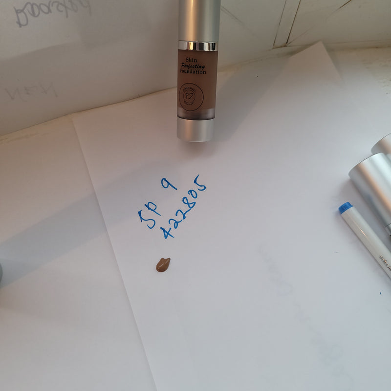 Skin Perfecting Foundation