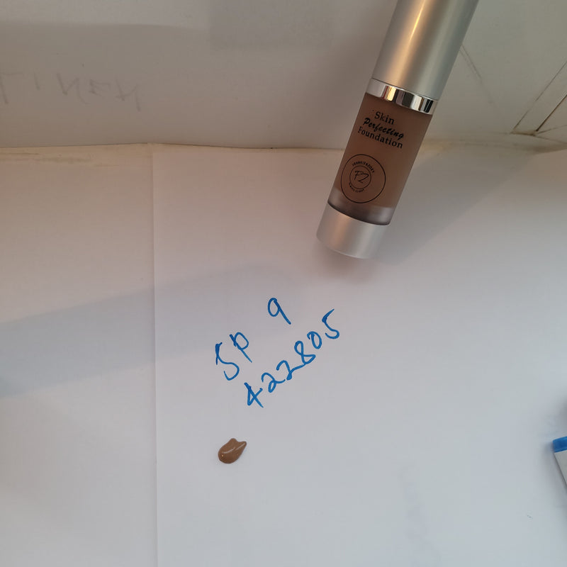 Skin Perfecting Foundation