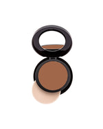 Flawless Finish; Cream to powder foundation.